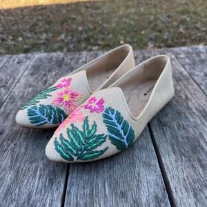 Birdies Heron Tropical‎ Tan Raffia Embroidered Floral Flats Women's 6.5 EUC